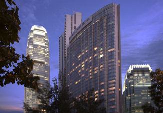 Four-Seasons-Hotel-Hong-Kong-luxury-hotel